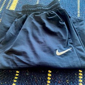 size XL, navy blue basketball shorts, nike